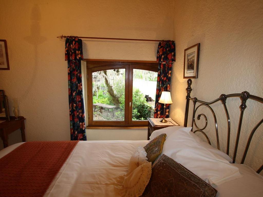 Holiday home La Vieille Ferme: Superbe Complexe De 3 En Pierre Avec Piscine Au Coeur Du Perigord Noir Saint-Genies