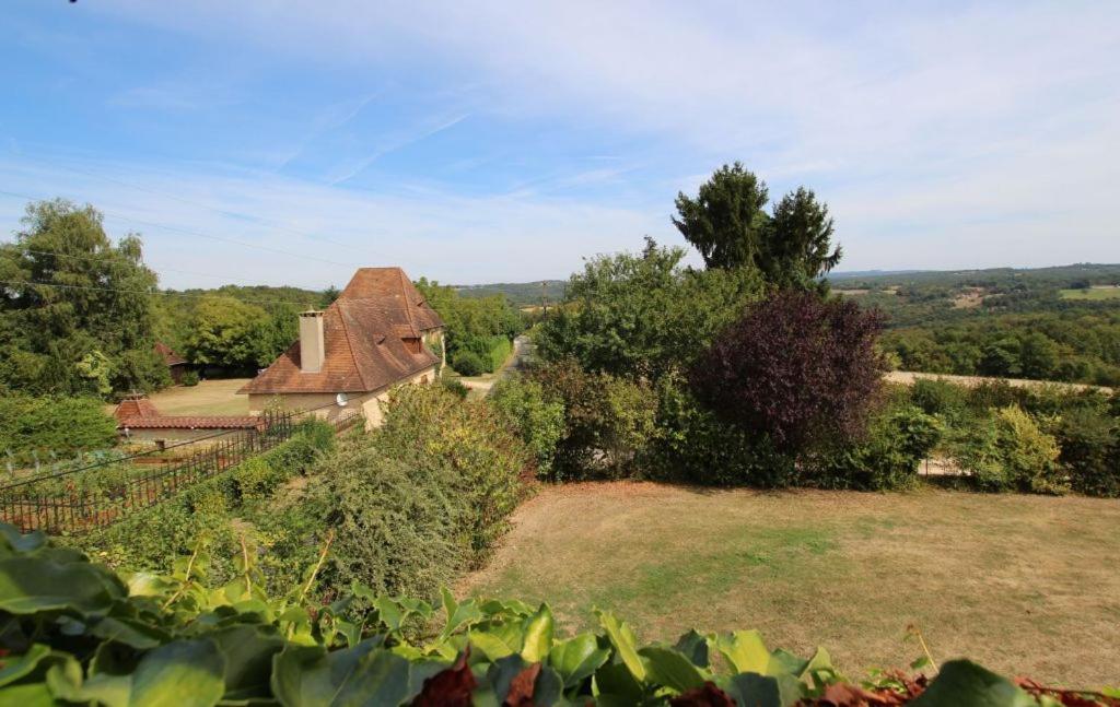 La Vieille Ferme: Superbe Complexe De 3 En Pierre Avec Piscine Au Coeur Du Perigord Noir *