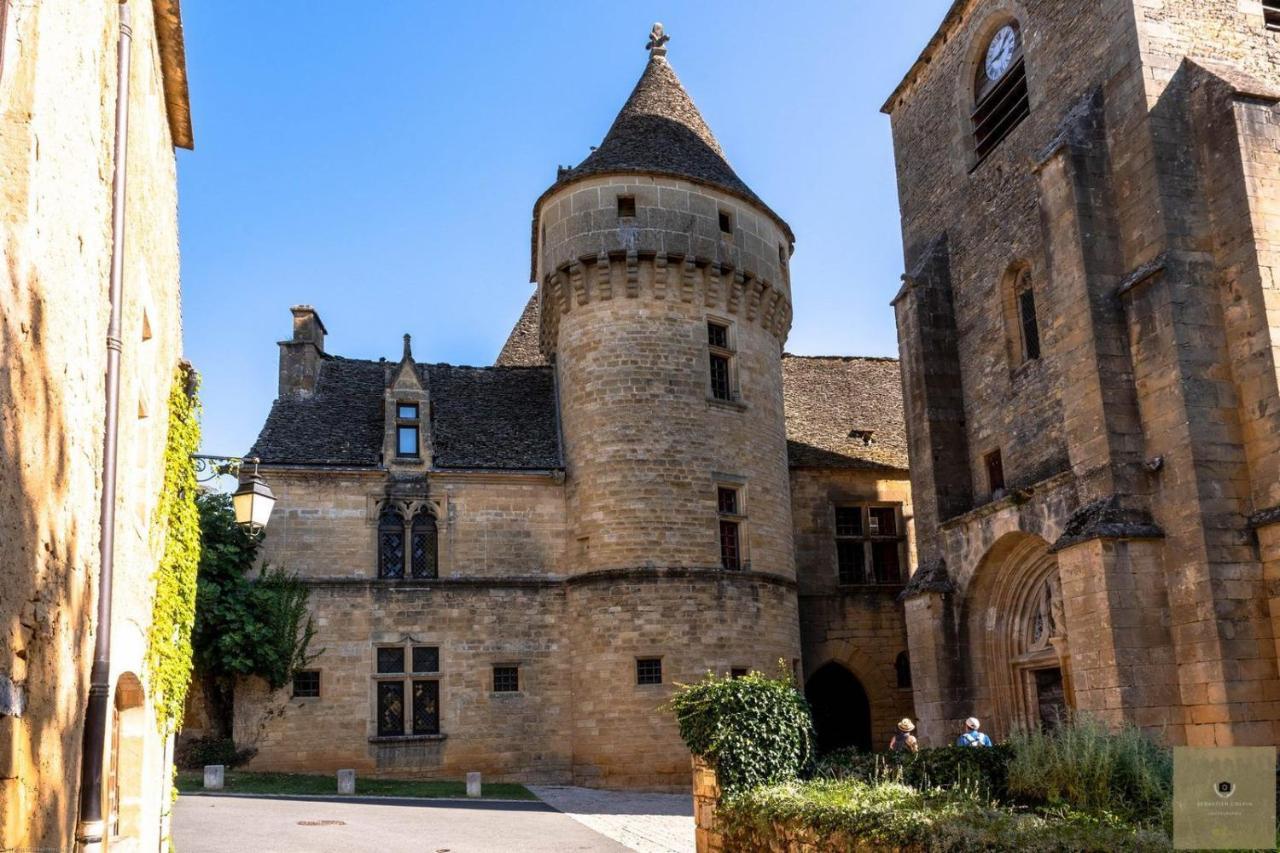 La Vieille Ferme: Superbe Complexe De 3 En Pierre Avec Piscine Au Coeur Du Perigord Noir *