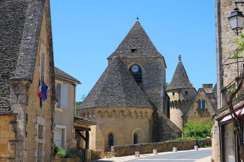 La Vieille Ferme: Superbe Complexe De 3 En Pierre Avec Piscine Au Coeur Du Perigord Noir