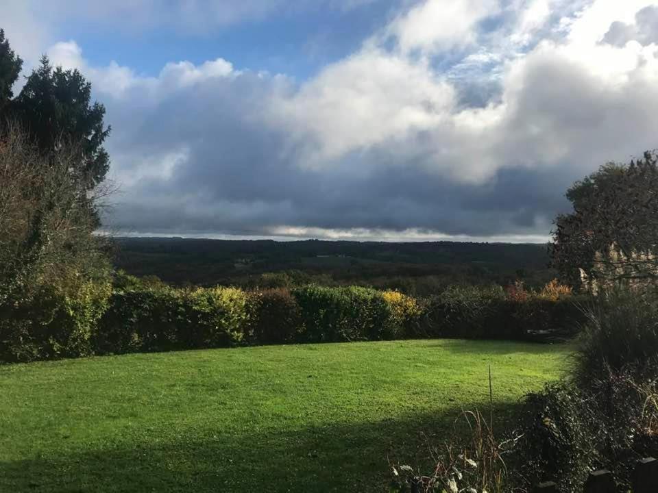 La Vieille Ferme: Superbe Complexe De 3 En Pierre Avec Piscine Au Coeur Du Perigord Noir