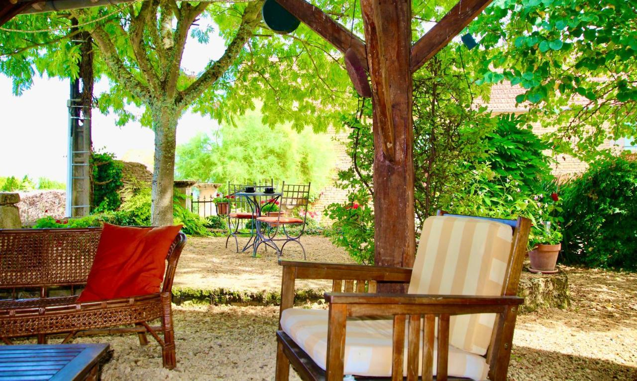 Holiday home La Vieille Ferme: Superbe Complexe De 3 En Pierre Avec Piscine Au Coeur Du Perigord Noir *